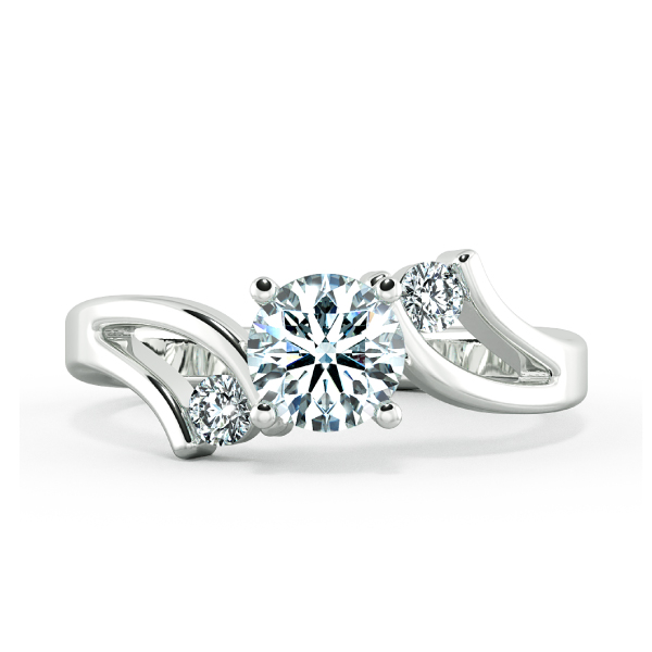 Nhẫn đính hôn Threestone twiss NCH3103 2